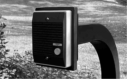 Should You Have a Gate Intercom?